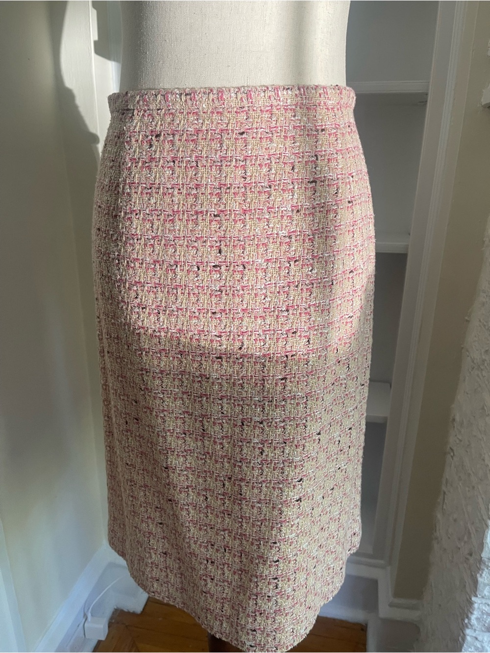 Ann Taylor Pink Tweed Pencil Skirt